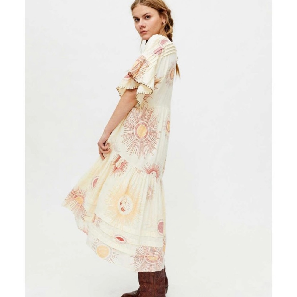 UO Total Eclipse Printed Midi Dress